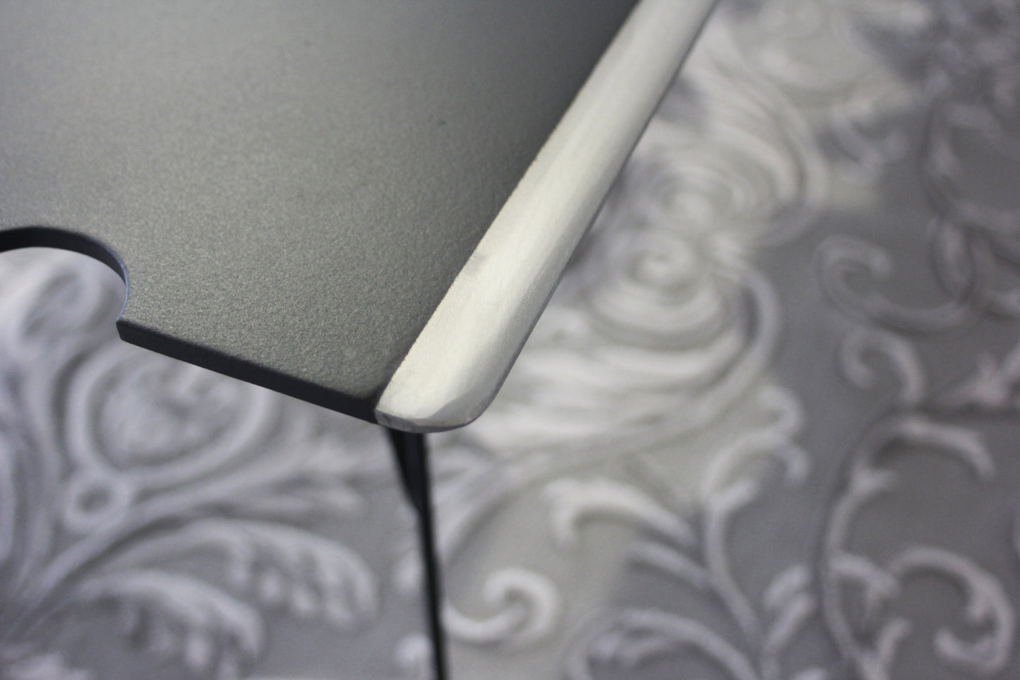 Razor table